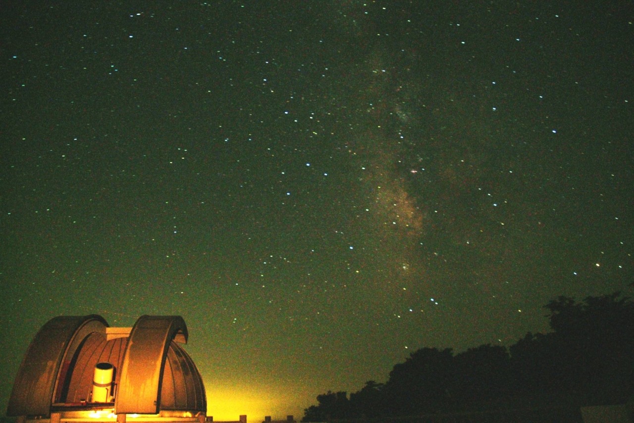 天文台から見た夏の星空