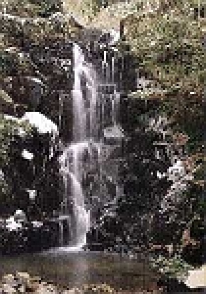 品の滝 | 【公式】広島の観光・旅行情報サイト Dive! Hiroshima