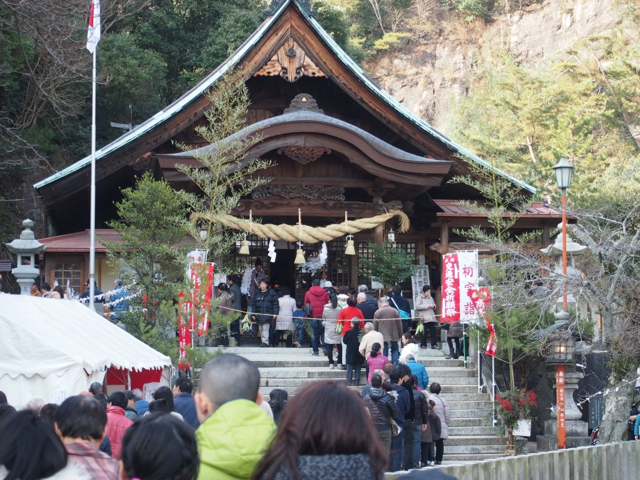 正月の初詣風景