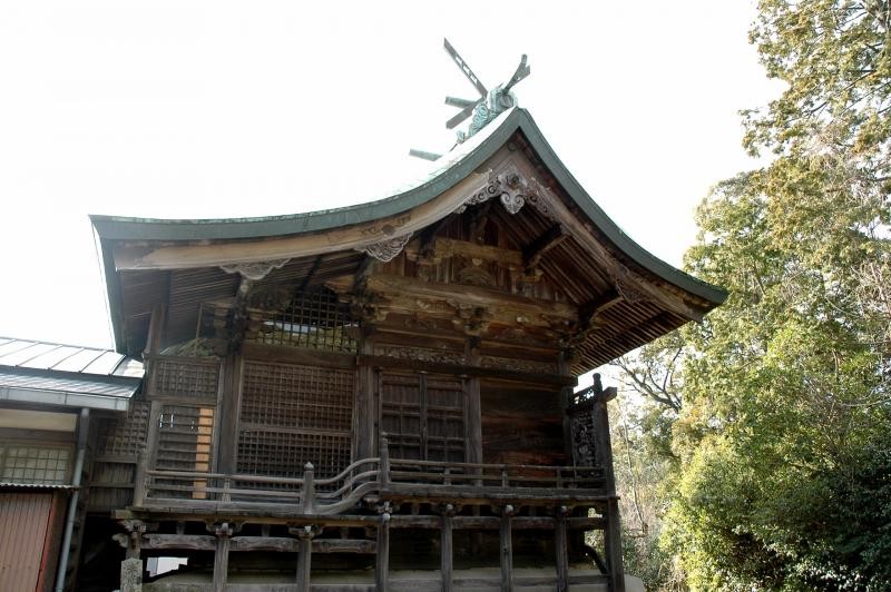 通常の神社建築の2.6倍の体積を持つ榊山神社本殿