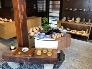 Ｎ１６４　水指　『宮島焼』『川原圭斎造』『広口水指』　共箱　茶道具 N164 水指 『宮島焼』『川原圭斎造』『広口水指』 共箱