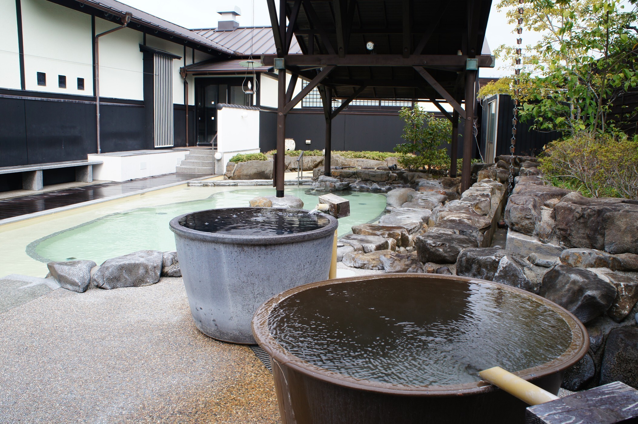 つぼ湯