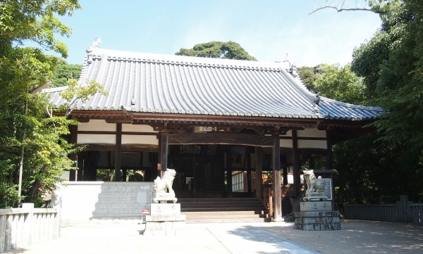 山間に佇む神社 笠間市の「愛宕神社」。愛宕山の山頂に位置し、風格のある佇まい