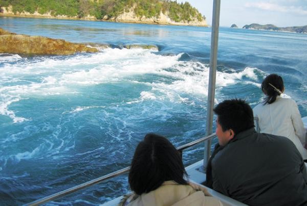 瀬戸内しまなみ海道 宮窪瀬戸 潮流体験 | 【公式】広島の観光・旅行
