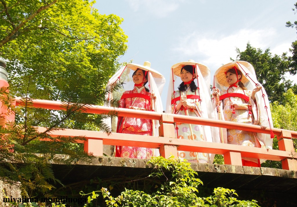 平安衣裳着物よそおい体験所みやじま紅葉の賀 | 【公式】広島の観光