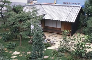縦 約262cm 長条幅 頼山陽 大阪生まれ広島育ち。歴史家。 頼山陽居室(史跡) | 【公式】広島の観光・旅行情報サイト Dive! Hiroshima