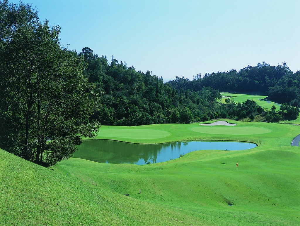 Golf / Takehara Country Club | The Official Guide to Hiroshima - Travel and  Tour Information