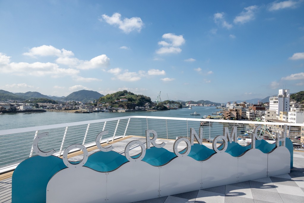 夏の道庁 large.jpg