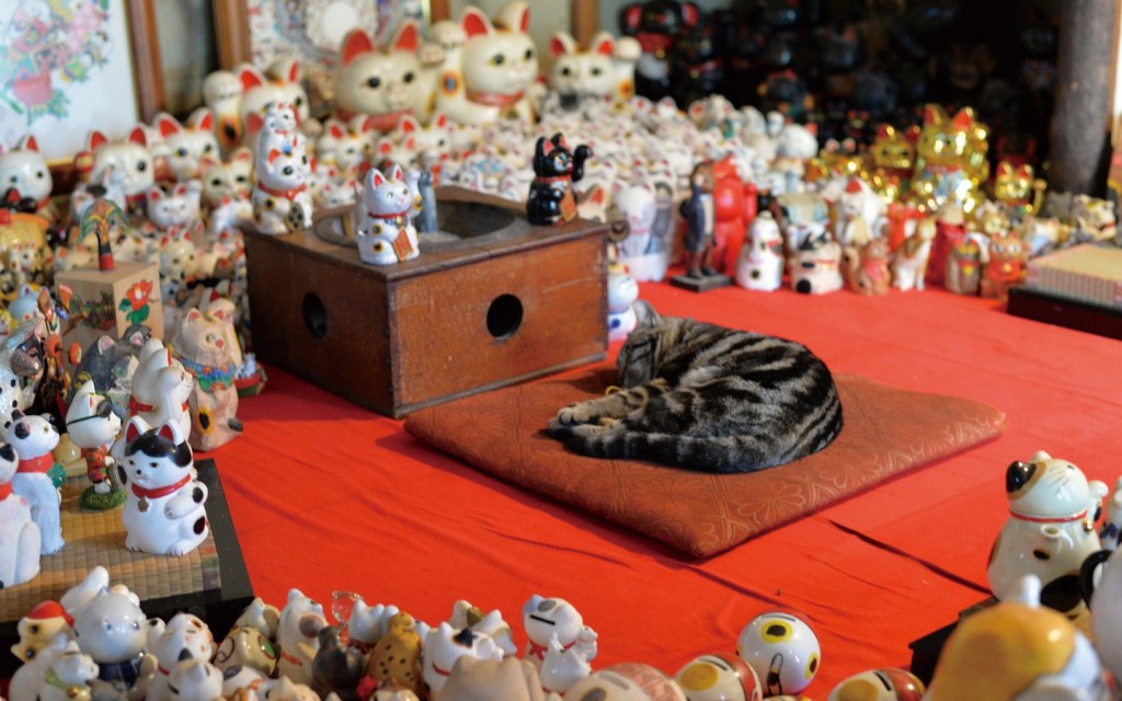 [超希少品]尾道「猫の細道」招き猫 木札、陶板、福石猫5点セット large.jpeg